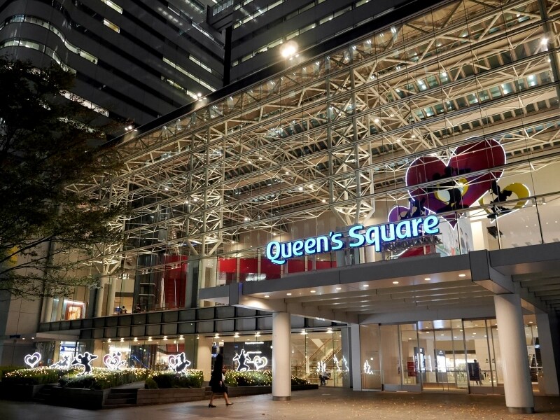 MARK IS みなとみらい側の入り口植栽にも「ミッキーマウス&フレンズ」のイルミネーションが点灯 (C)Disney(2017年11月7日撮影)