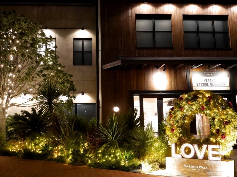 巨大なリースはフォトスポットにピッタリ(2017年11月12日撮影)