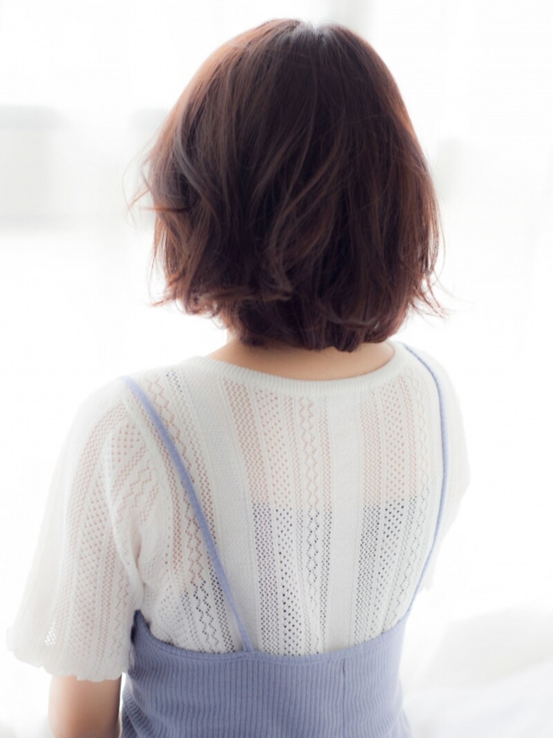 2018年冬のトレンド!毛先が揺れる大人パーマボブ