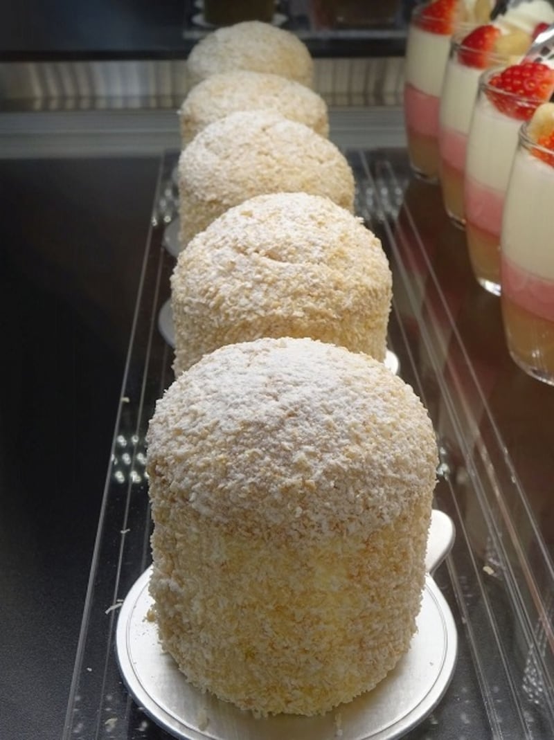 「ポール・サンセール」の「マカロン・アナナス」(税込580円)