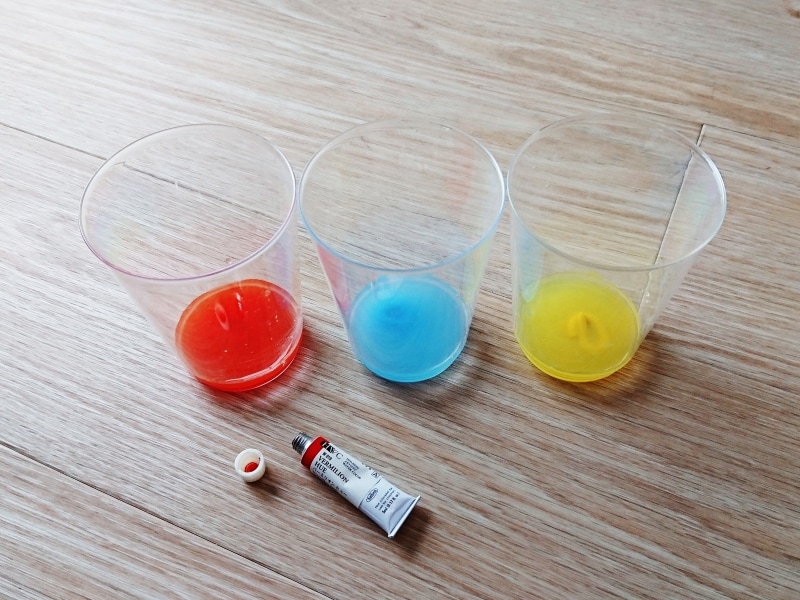 透明水彩絵の具を使う