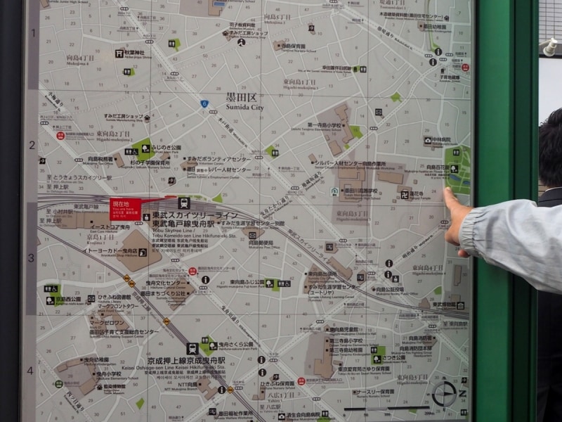 スマホのマップもいいけどこういう地図のほうがわかりやすかったりするね