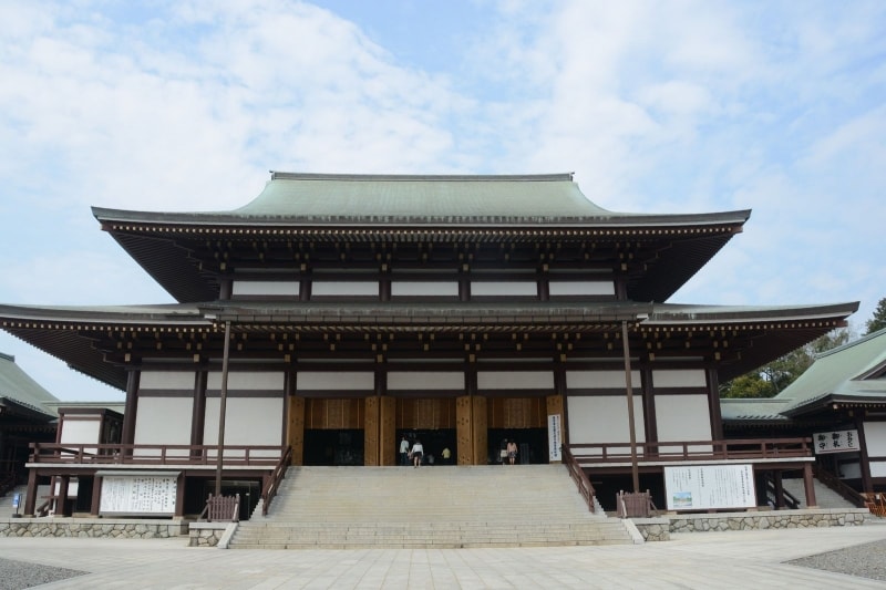 成田山新勝寺の大本堂