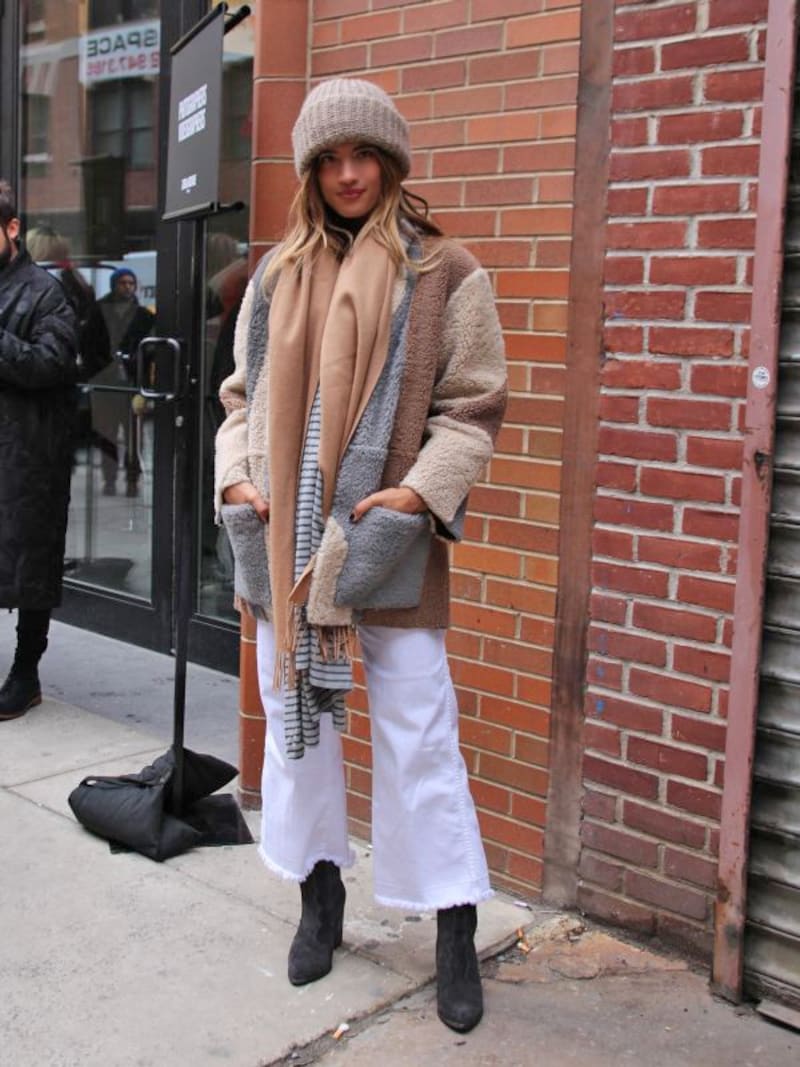 白パンツで冬コーデをさわやかにundefined(c)Rie Miyata