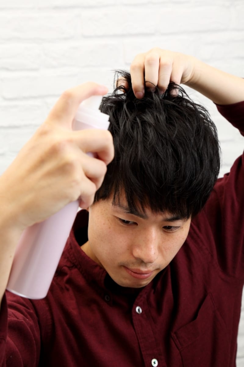 トップの内側にスプレー