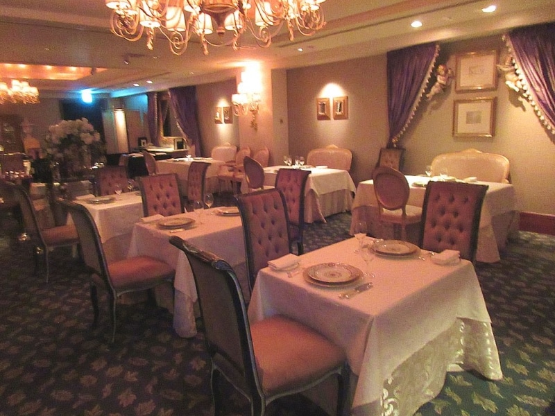 ラ・プロヴァンス 内観