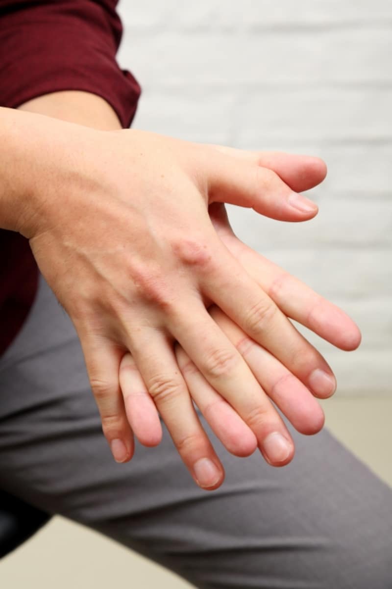 ジェルを伸ばす