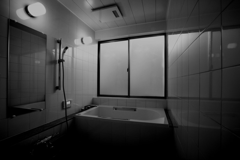 冬の寒い日に浴室で発生する「ヒートショック」、入浴時に要注意