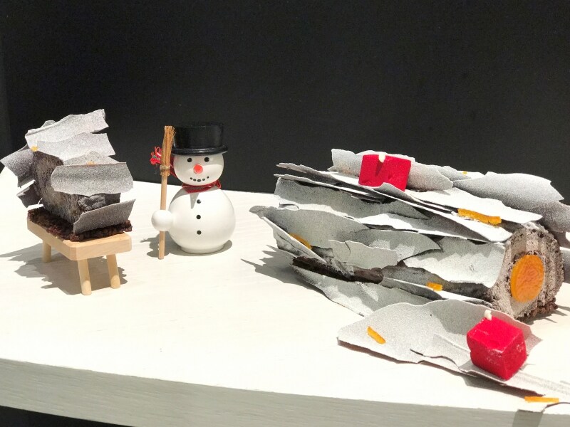 オレンジとチョコレートのブッシュ ド ノエル(L:5,600 円、S:850 円)