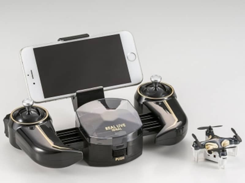 コントローラーにスマホが接続できたり、機体を収納できたりするのが便利
