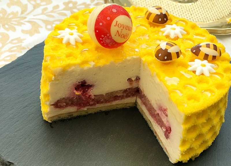 銀座はちみつが加わった優しい甘さです。フランボワーズホールがお味のアクセント