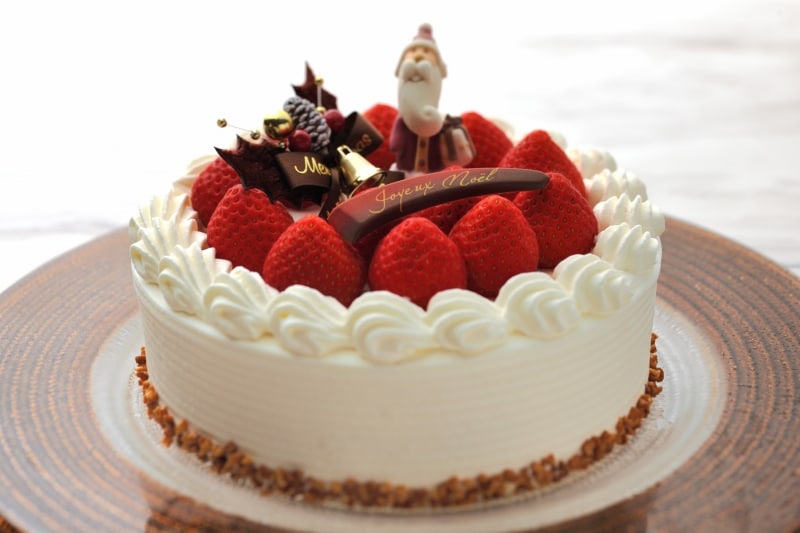 嘉山農園の苺ショートケーキ 料金：￥3,800（税別）5×12cm(4 号)/ \4,500（税別）5×15cm(5 号)（税別）