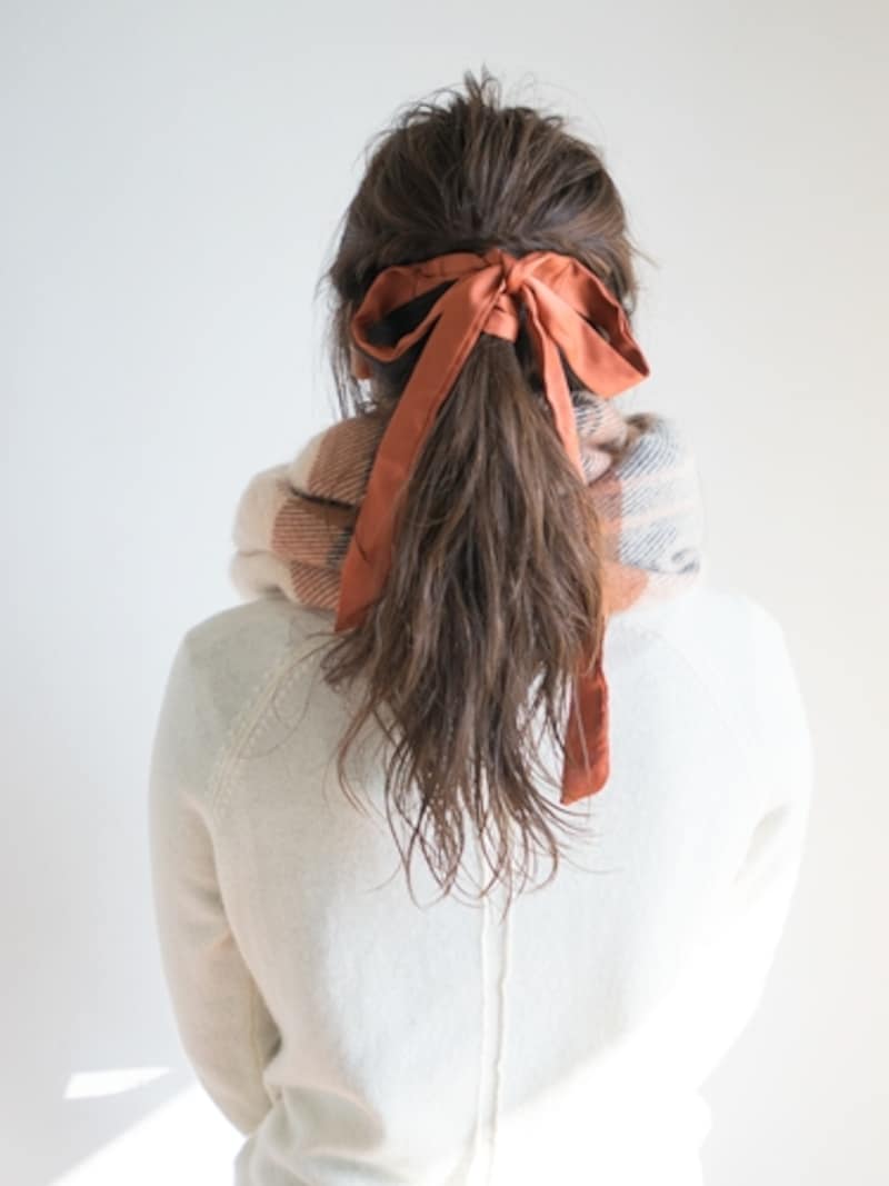 冬マフラーに似合う！簡単で崩れにくいヘアアレンジ
