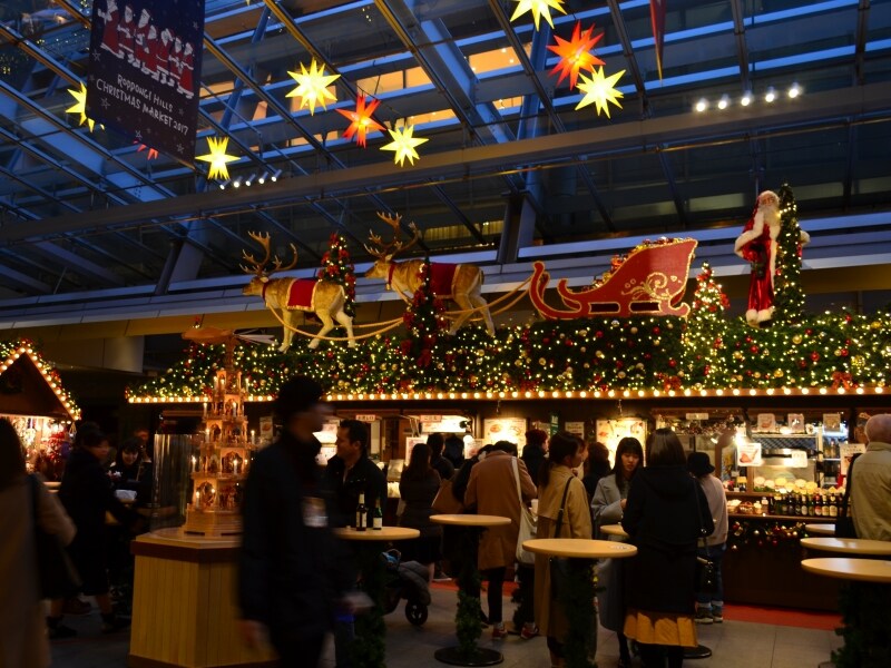 大屋根プラザのクリスマスマーケット