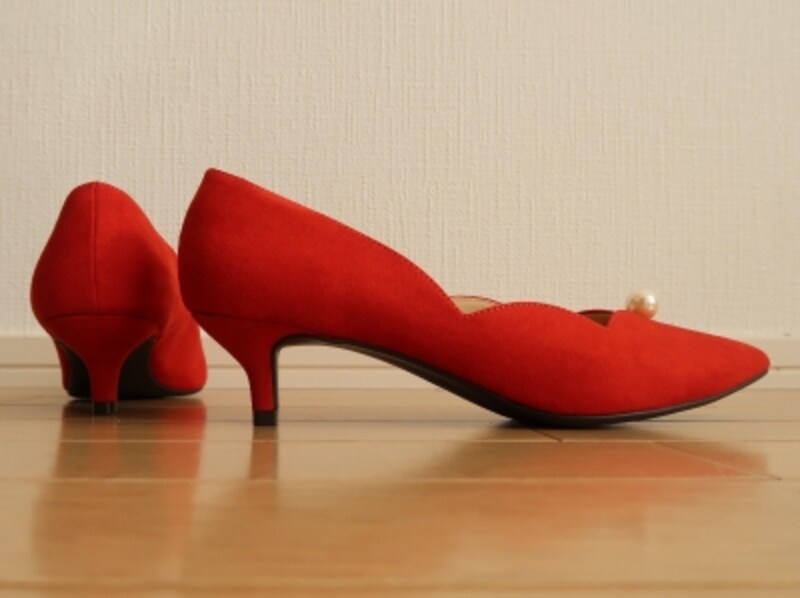 GUスカラップパンプス