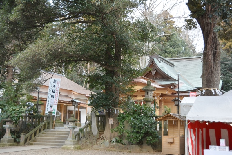 久伊豆神社の境内