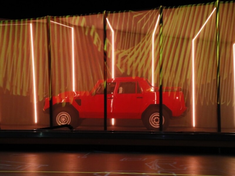 ランボルギーニ LM002