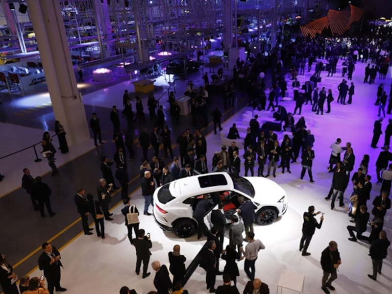 ランボルギーニ ウルス