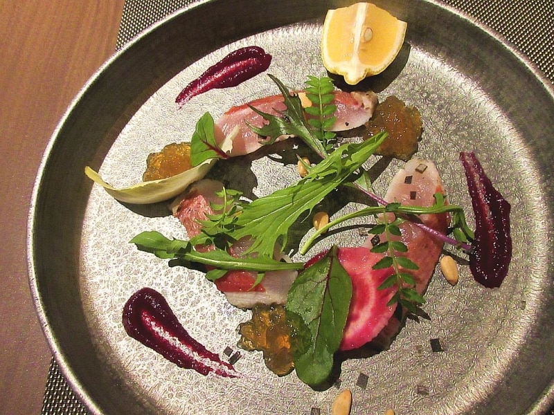 浅草ビューホテル薪火「千葉県銚子の金目鯛の炙りタタキ 土佐酢のジュレで」