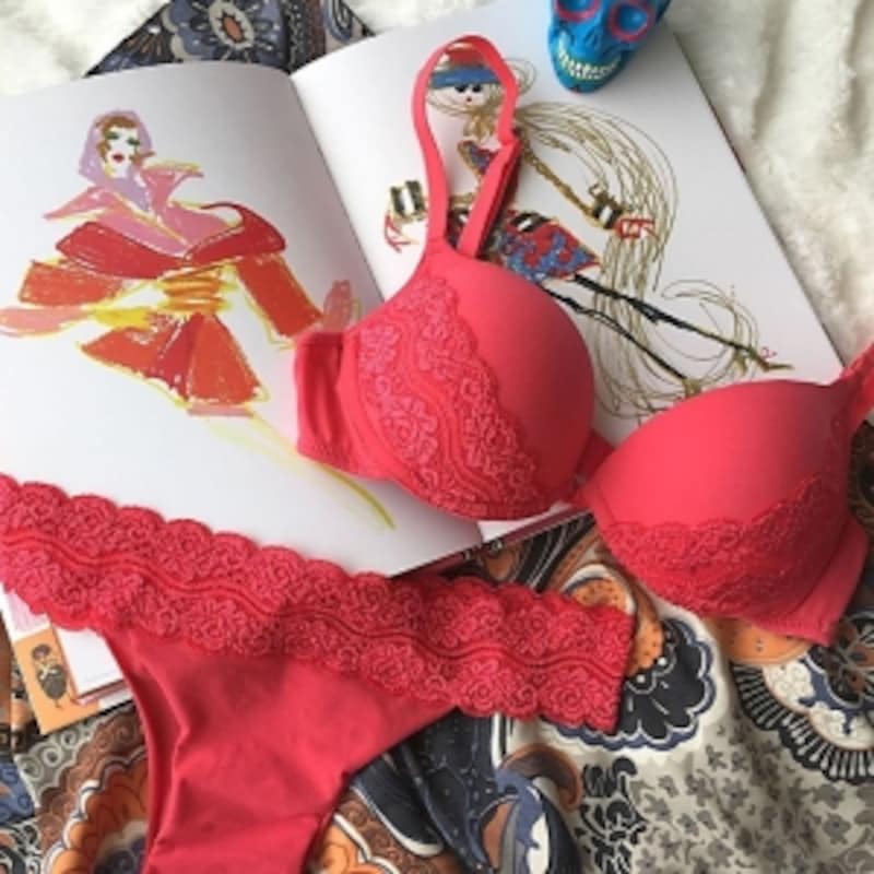 HOPE、人気ラインの上下セット