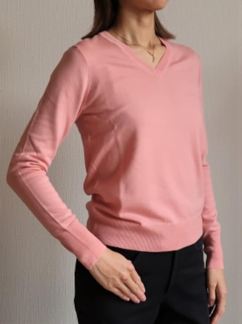 比較するとユニクロのほうが若干カジュアルかも