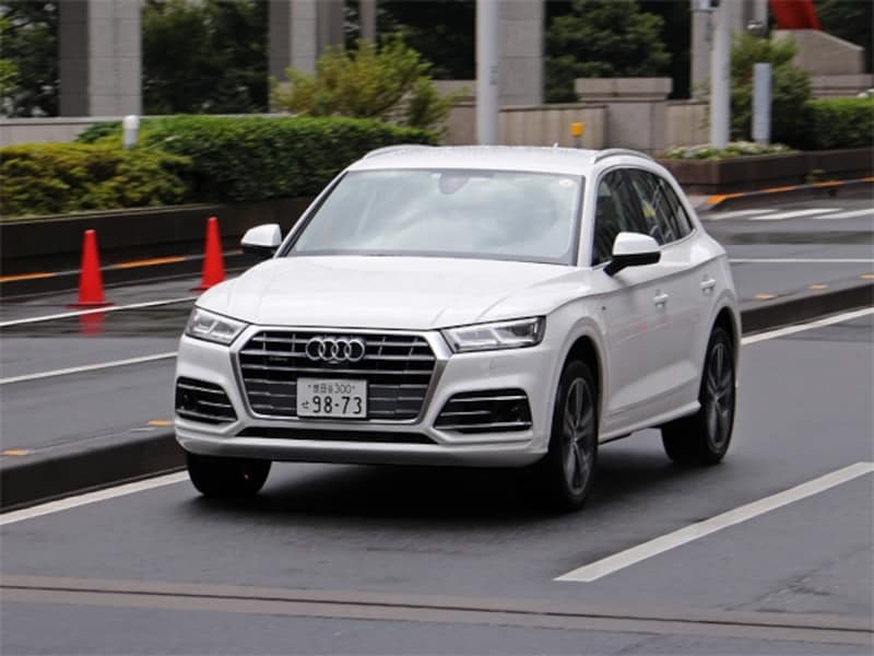 アウディ Q5