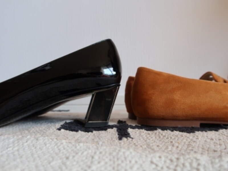 ボトムスからシューズまでを一体化させ、繋げて見せるのがポイント