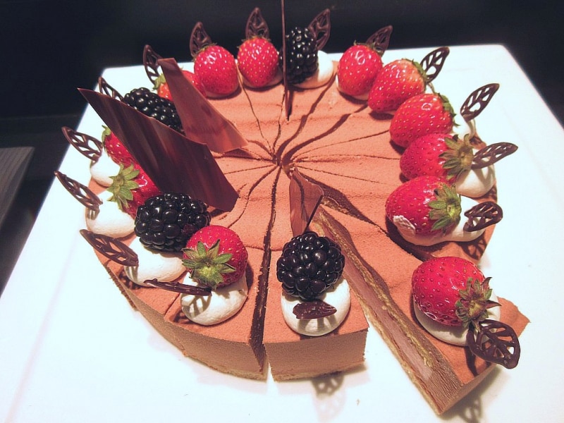 ザ・テラス イチゴとミルクチョコレートのムース