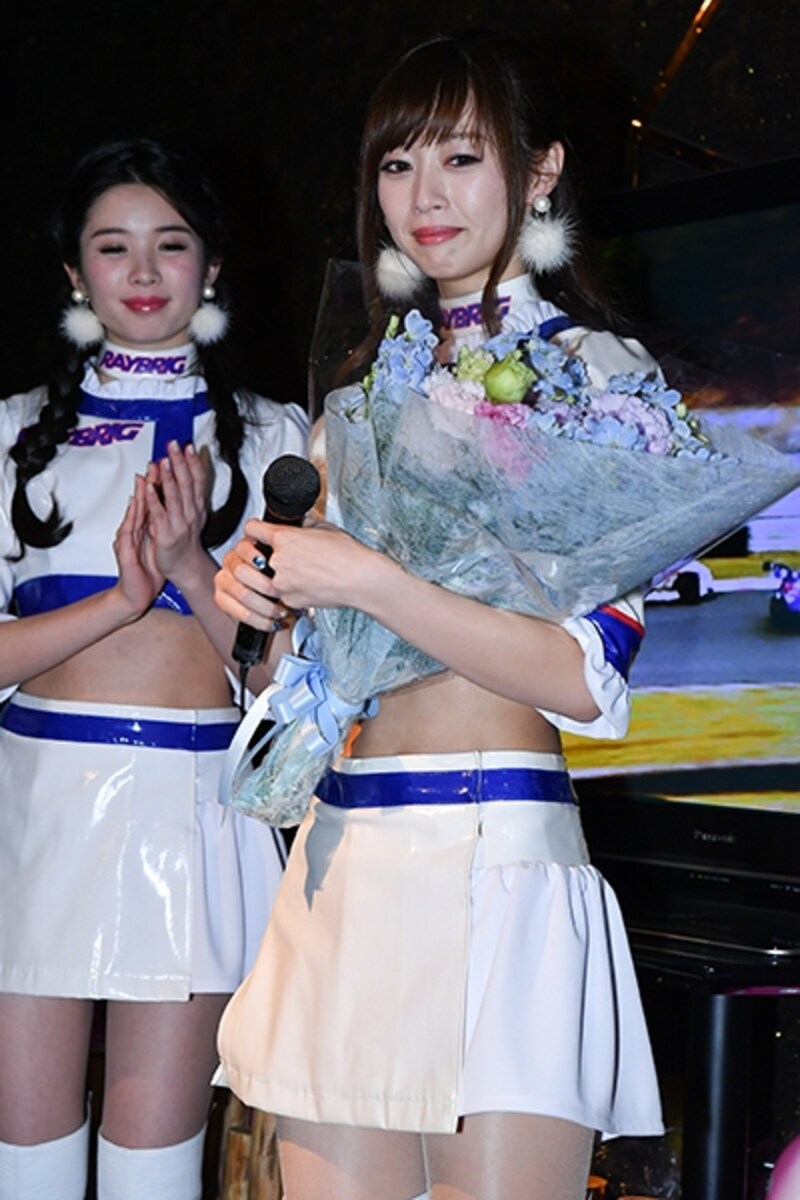東京オートサロンを最後にRAYBRIGレースクイーンを卒業する林紗久羅ちゃん