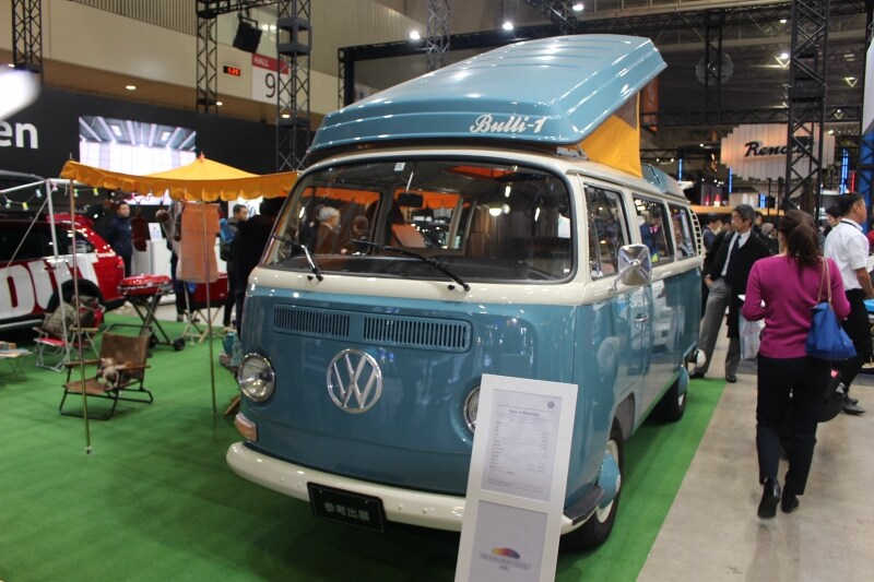 フォルクスワーゲンはタイプ2をキャンパーに仕立てて参考出品車として展示