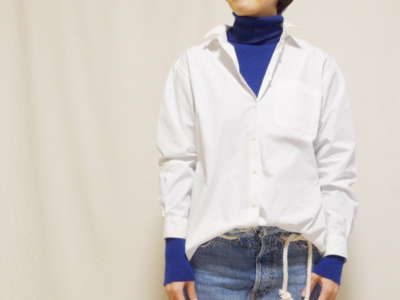 タートルネックと重ねる