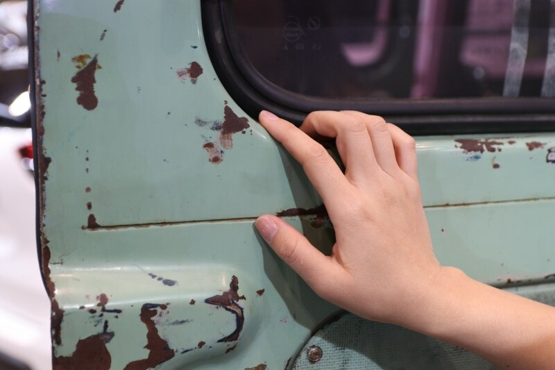 歴史を残し伝えるために今回は、アメリカ大陸縦断の時に付いた傷やヘコミをそのまま残しレストアを行ったそうです。