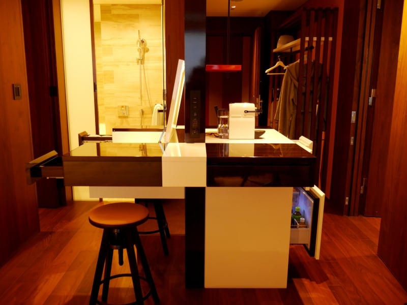 マルチファンクションテーブル