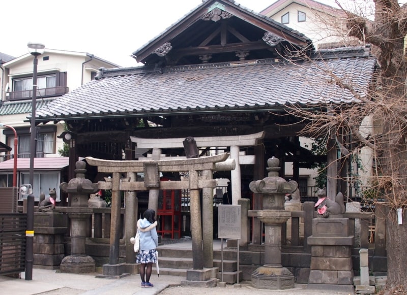 御朱印は「浅草神社」の授与所でいただける