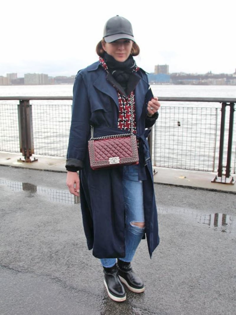 キャップでスポーティー感やメンズ風味をミックス