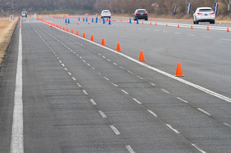 色々な状況を想定し、試乗できます。