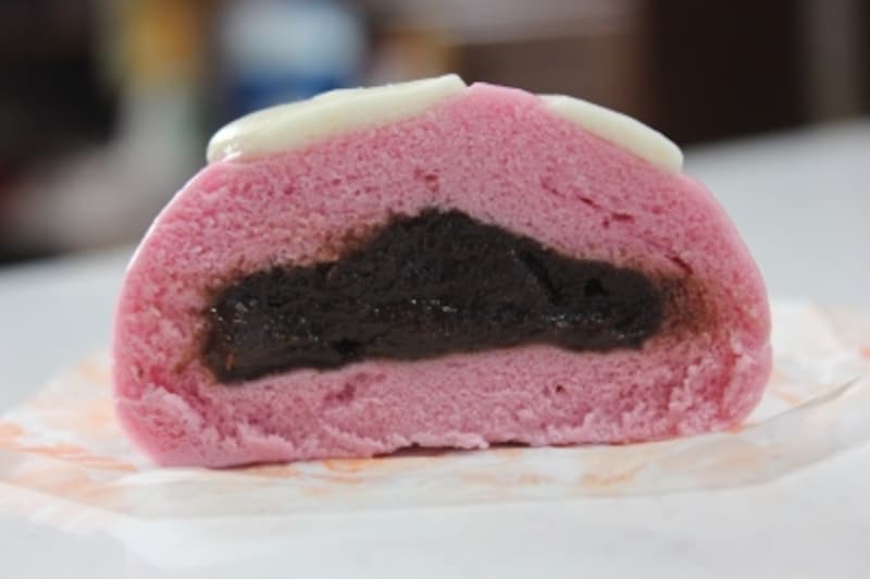 ファミリーマートのじゃぱりまんの断面