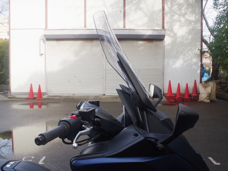 高さ調整が可能なウインドスクリーン