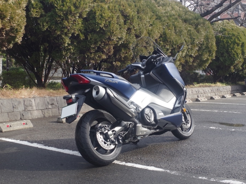 TMAX530DX サイドビュー