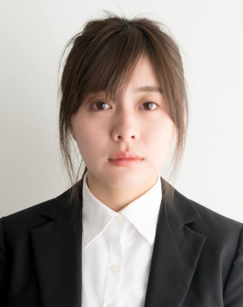 NG例)前髪は自然に流れるくらいにしておくのがベスト