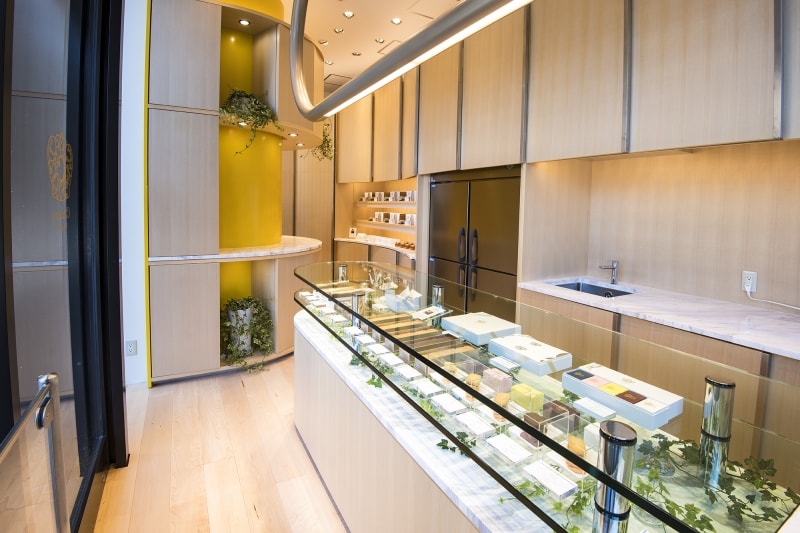 Cadeau(カドー)の店内