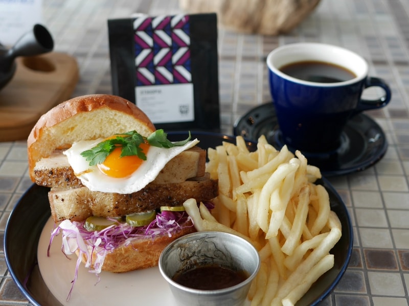 blue terminal burger（ブルーターミナルバーガー）（1500円税別）（2017年5月24日撮影）