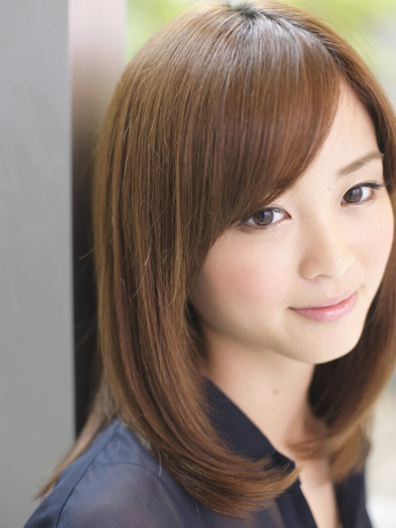 モテヘアの王道!ナチュラルなミディアムロブ