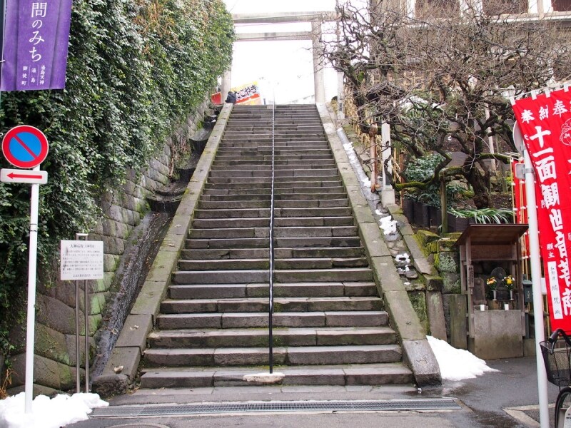 他に女坂、夫婦坂などがある