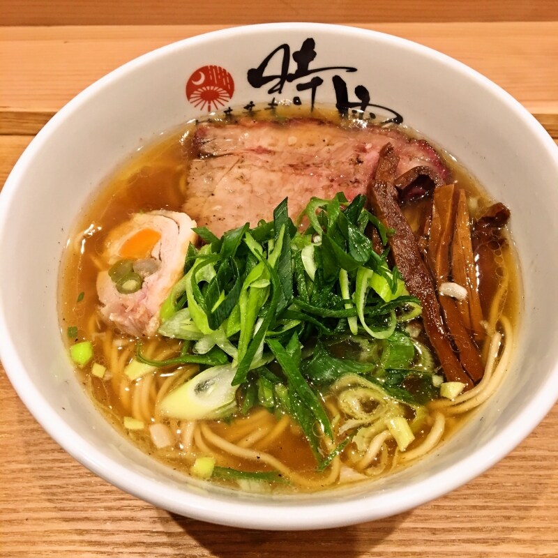 読者が選ぶベストラーメン2018!新店第4位:中華蕎麦 時雨(神奈川・伊勢佐木長者町)