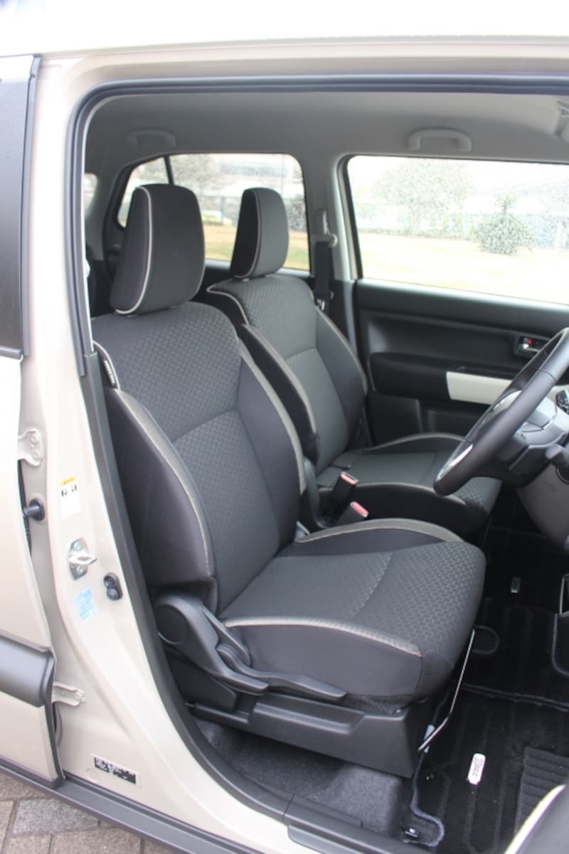 スズキ・クロスビー