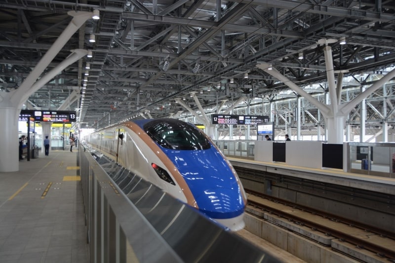 北陸新幹線富山駅
