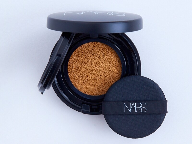 スキンケア効果が高く、内側から輝くようないきいきした肌に仕上げます