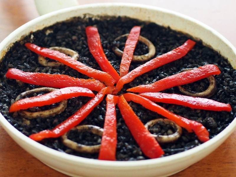 KALDI（カルディ）の名品でスペイン料理が美味しくなる！モンテベッロundefinedイカスミペースト