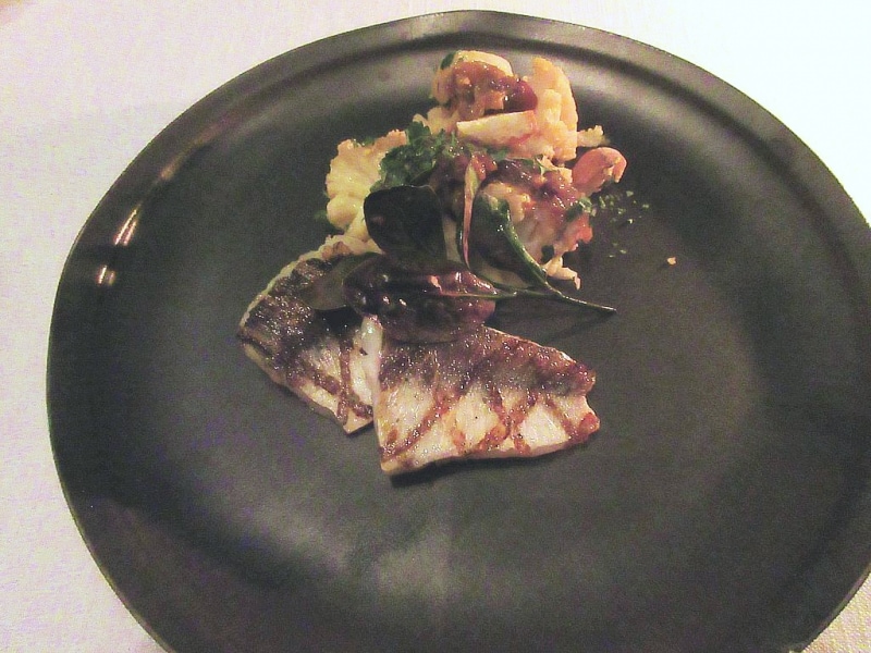 アマン東京 カマスのグリルカリフラワーのアッローストとアッチューガ